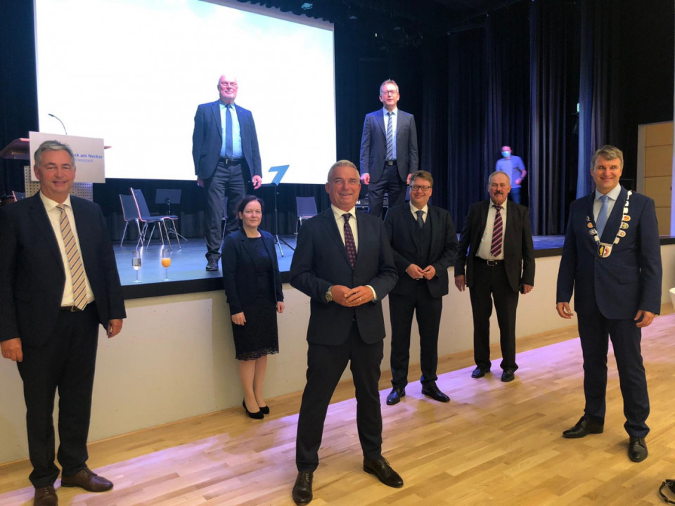 Am Rande der Veranstaltung gab es Gelegenheit für gute Gespräche, wie mit Landrat Dietmar Allgaier, Innenminister Thomas Strobl und OB Dirk Schönberger. Foto: Andrea Wachter Am Rande der Veranstaltung gab es Gelegenheit für gute Gespräche, wie mit Landrat Dietmar Allgaier, Innenminister Thomas Strobl und OB Dirk Schönberger. Foto: Andrea Wachter